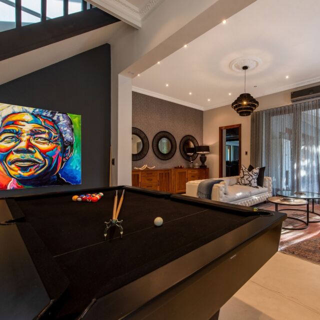 The layered charismatic decor and colourful art is like a big hug from this clearly much-cherished home ✨ The owners have poured their hearts and soul into this residence… it simply oozes warmth and love.

Visit our website 🔗 link in bio ✉️ info@fhkhomestead.co.za 

#FranschhoekHomestead #TravelInspiration #BucketListDestination #VacationGoals  #Franschhoek